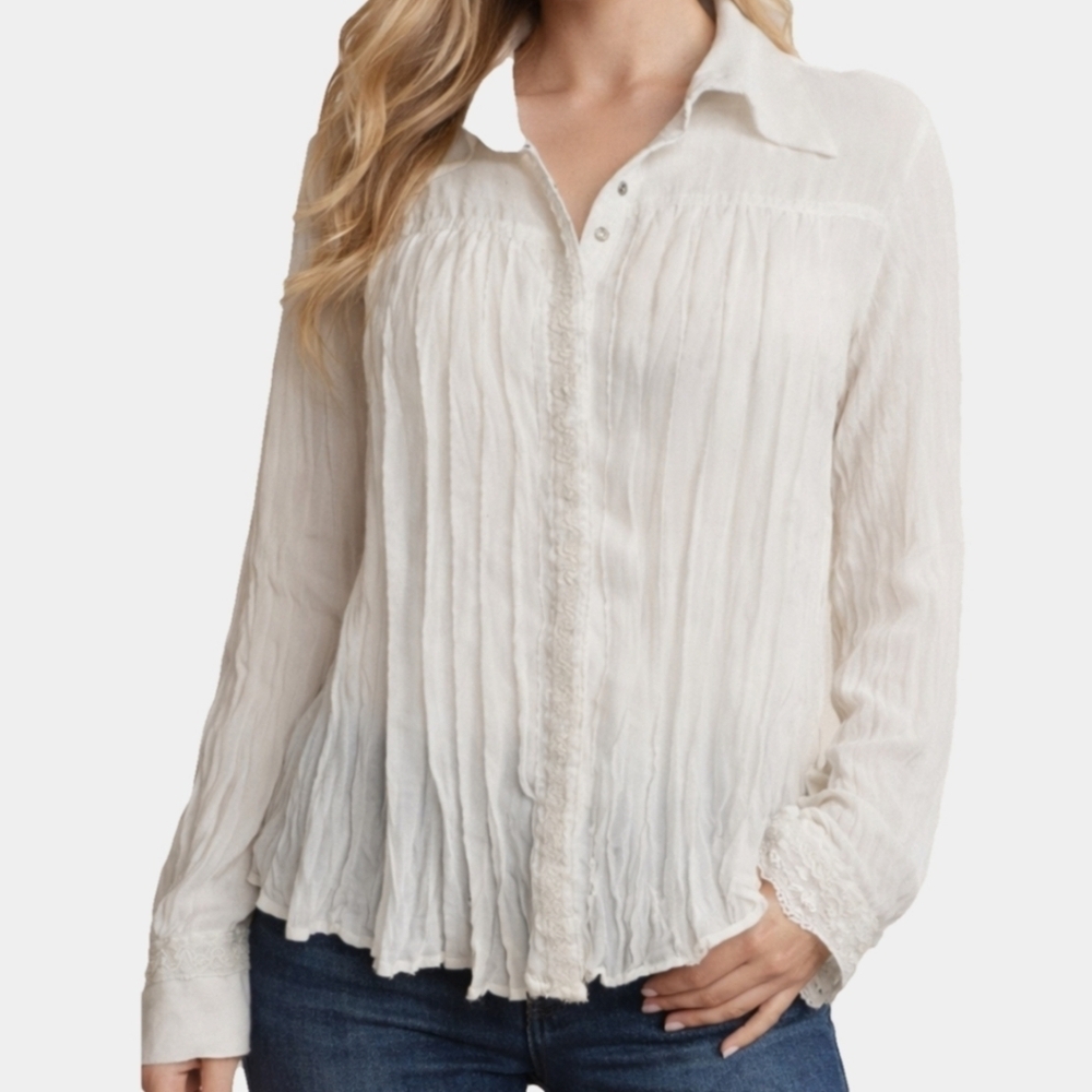 Violet & Claire Snap Clocure Pleated Long Sleeve Lace Accent Blouse Size L